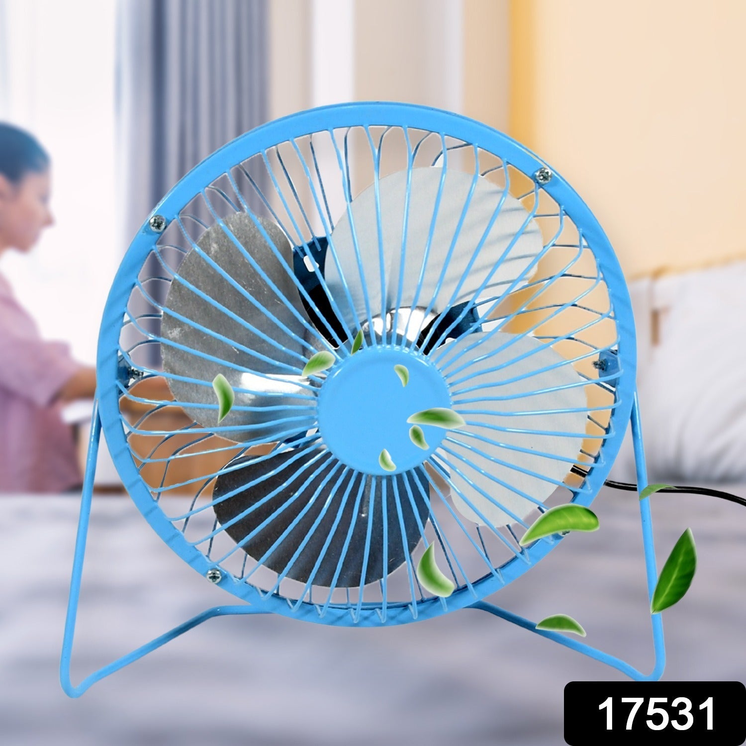 USB Table Desk Personal Metal Electronic Fan, Compatible with Computers, Laptops, Student Dormitory, Suitable For Office, School Use (1 Pc) USB Table Desk Personal Metal Electronic Fan, Compatible with Computers, Laptops, Student Dormitory, Suitable For Office, School Use (1 Pc)